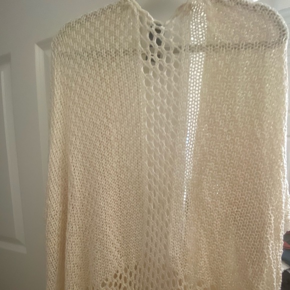 Crochet shawl - Picture 2 of 5